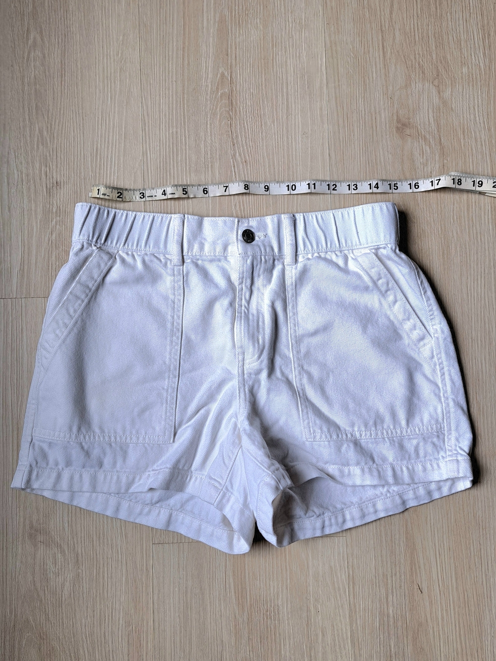 GAP Women's White High-Waist Casual Cotton Shorts